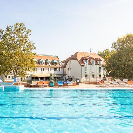Aqua Hotel Termál Mosonmagyaróvár Exterior foto